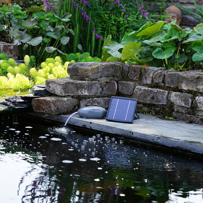 Ubbink SolarMax 2500 - Springbrunnenpumpe -Solarpaneel, Batterie ohne Akkuspeicher, Qmax(l/h) 2480, 35W, Hmax(m) 2,10 - Vulkan, Lave und Wasserglocke